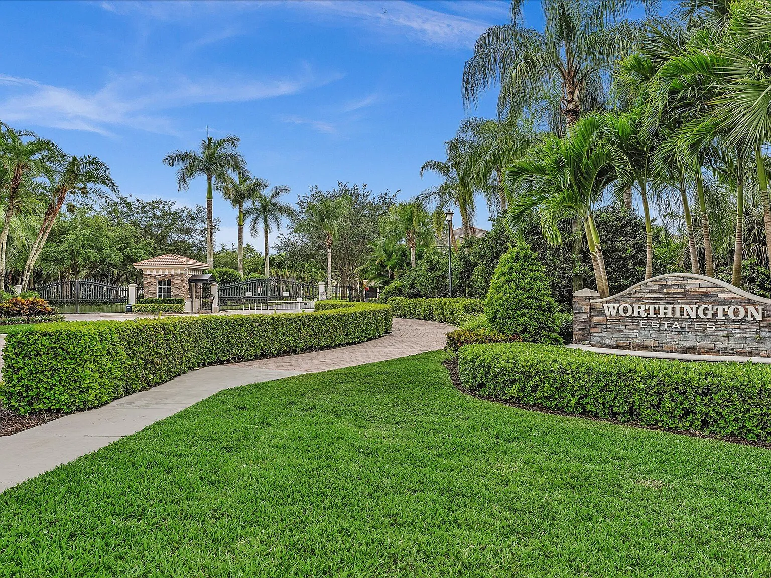 6 bed, 4.5 bath, 4549 sqft, $5,000 — Photo 3