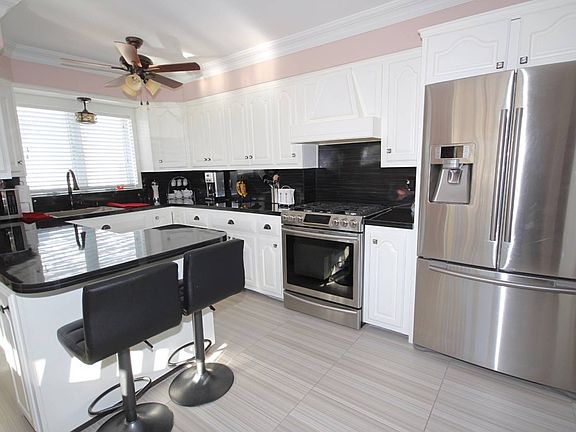 5th image of 7203 Avenue U