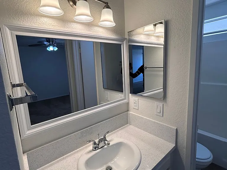 14135 Doty Ave — Photo 13