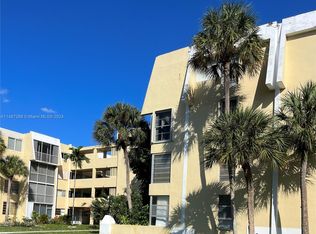 950 NE 199th St APT 206, Miami, FL 33179