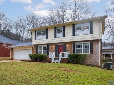 1910 Capri Dr NE, Huntsville, AL, 35811