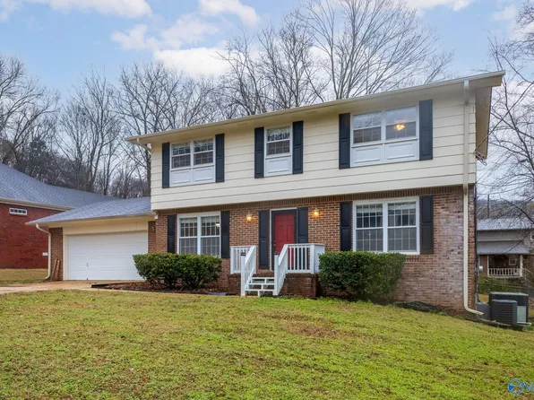 1910 Capri Dr NE, Huntsville, AL 35811