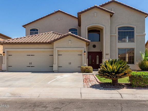 2nd image of 705 W CAROB Place