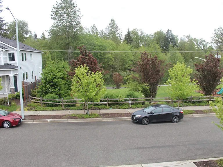 907 122nd Ave SE — Photo 73