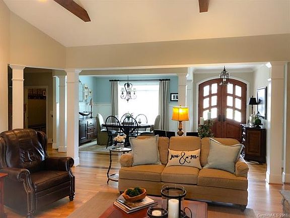 2nd image of 5 Royal Vista Way