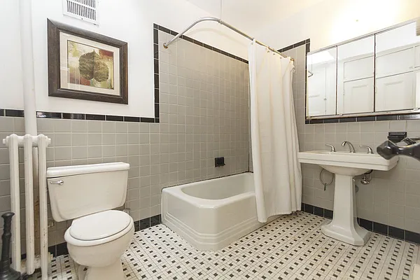 Rented by Compass | media 3