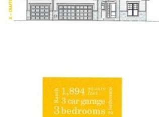 19 Bayberry Cir, Council Bluffs, IA 51503