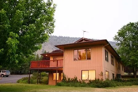 3944 Jana Dr photo 1