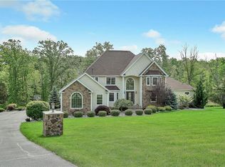 19 Lambros Dr, Monroe, NY