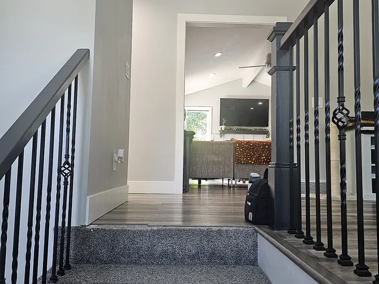 14465 Krug Cir — Photo 19
