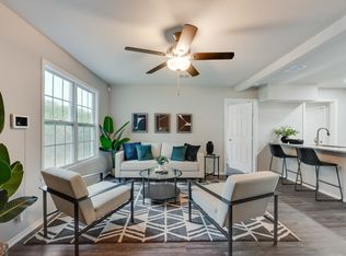 5645 Lester Granger Dr, Fort Worth, TX 76112