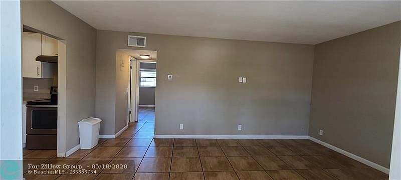 1st image of 3041 NE 49th St #208