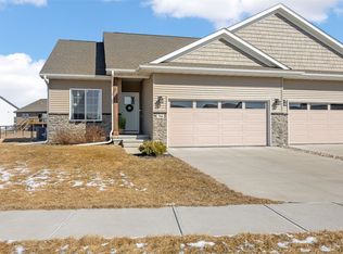 790 Oak Terrace Ave, North Liberty, IA