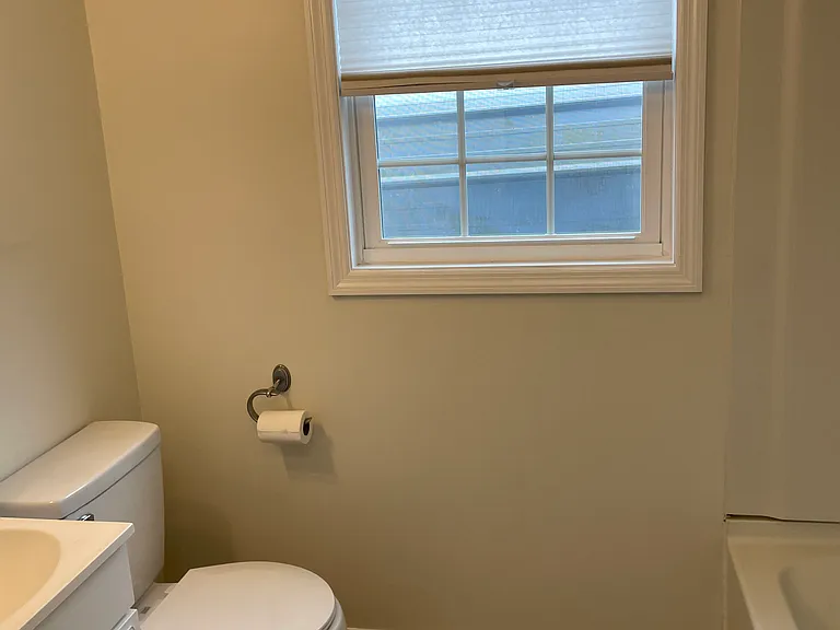 Main full bathroom.