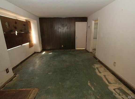 2nd image of 4343 W 178th St