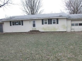 205 W Saline St, Carlisle, IN