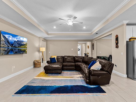 4th image of 307 Brybar Dr