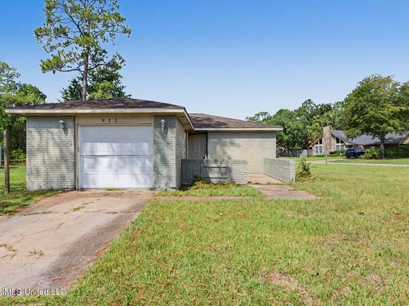 922 Sweetgum Dr, Gulfport, MS 39503