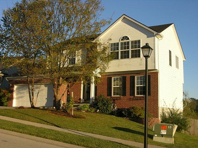 1st image of 102 Primrose Cir