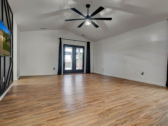 5th image of 106 Dunlap Dr