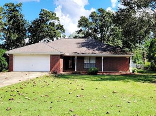 107 Pointer Ln, Crestview, FL 32536