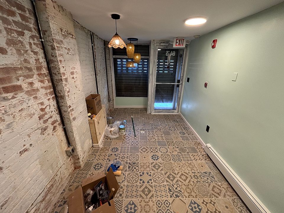 Building Photo 3