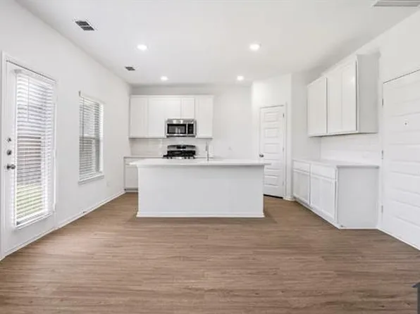 8721 Antelope Flat Ln, Fort Worth, TX 76131