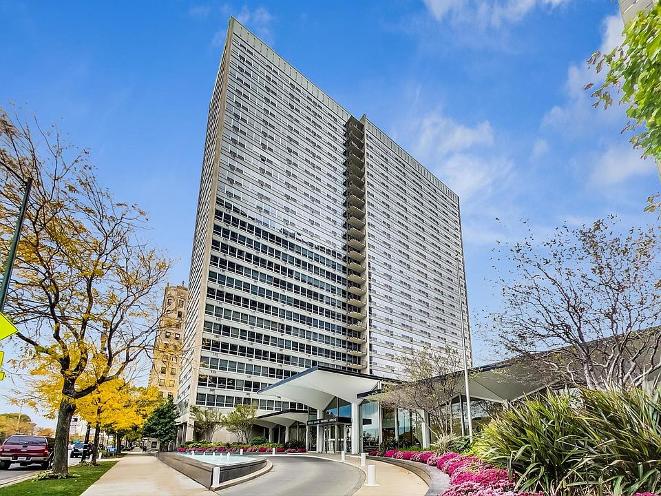 1st image of 3550 N Lake Shore Dr APT 2121