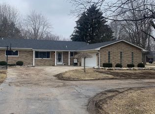 55301 Broughton Rd, Macomb, MI 48042