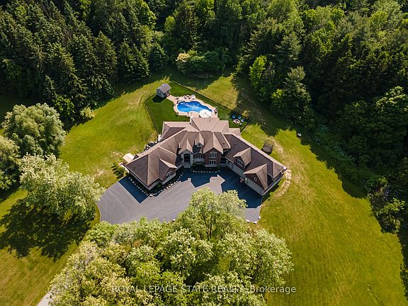 2nd image of 814 Binkley Rd