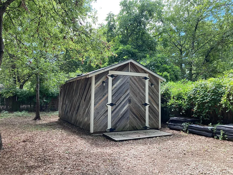Back yard shed / music studio