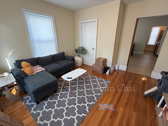 4th image of 2 Westford Pl #1