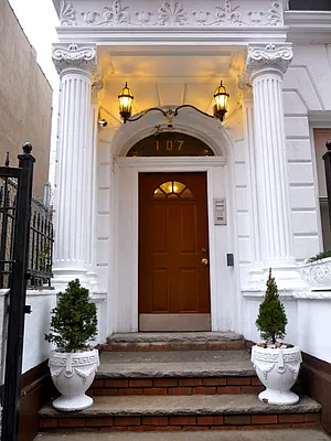 Rented by Perry Associates NYC Inc | media 5