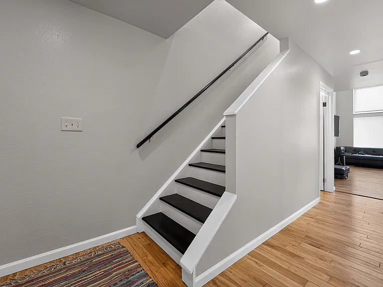 5607 Vantage Point Rd — Photo 21