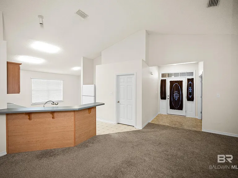 13097 Concord Dr E — Photo 6
