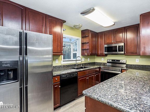 4th image of 17956 Tonsina Ct