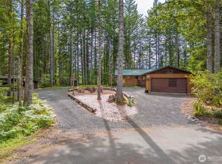 550 N Kokanee Ridge Dr, Hoodsport, WA