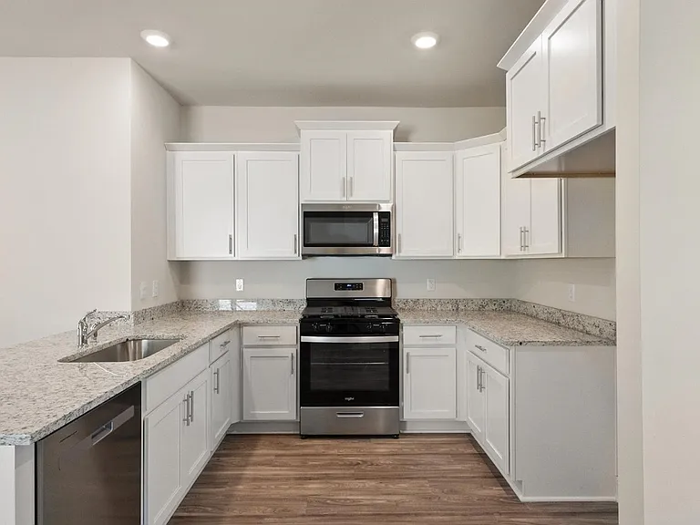 419 Hidden Reed Ct — Photo 12