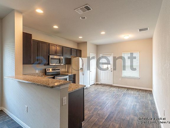 5th image of 633 Independence Ave