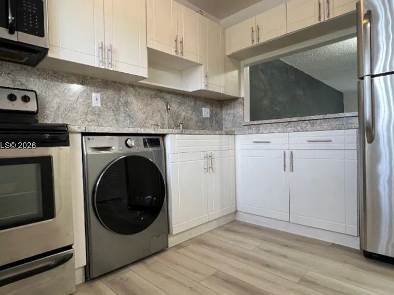 8885 Fontainebleau Blvd #2 — Photo 5