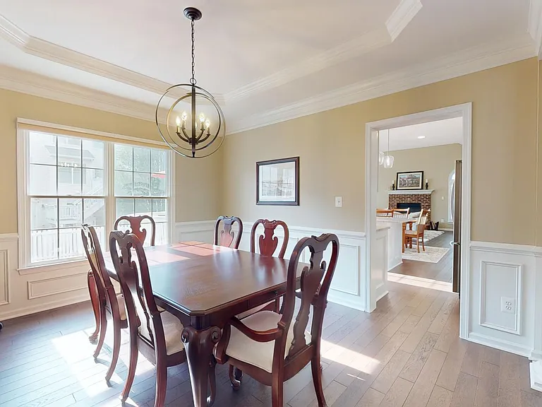 43911 Camellia St — Photo 10