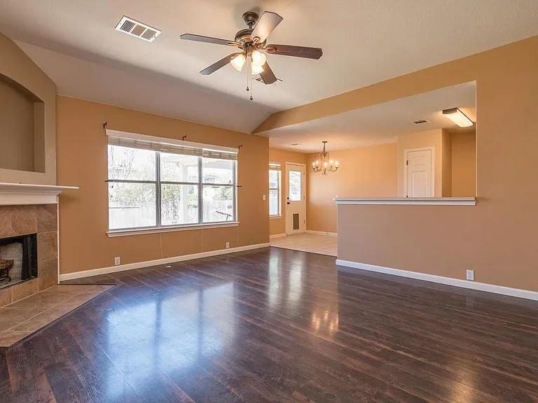745 Rusk Rd — Photo 4