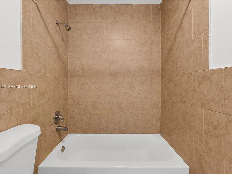 5742 Garfield St #2 — Photo 23