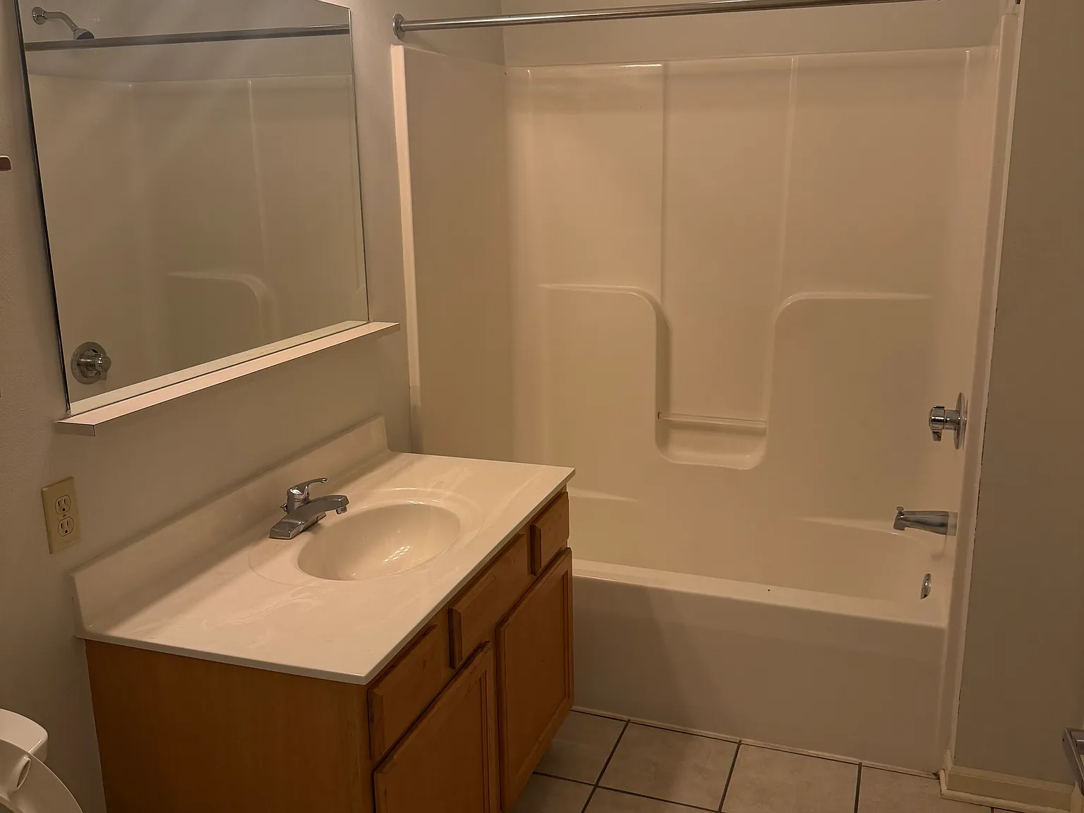 2 bed, 1269 sqft, $1,995 — Photo 4