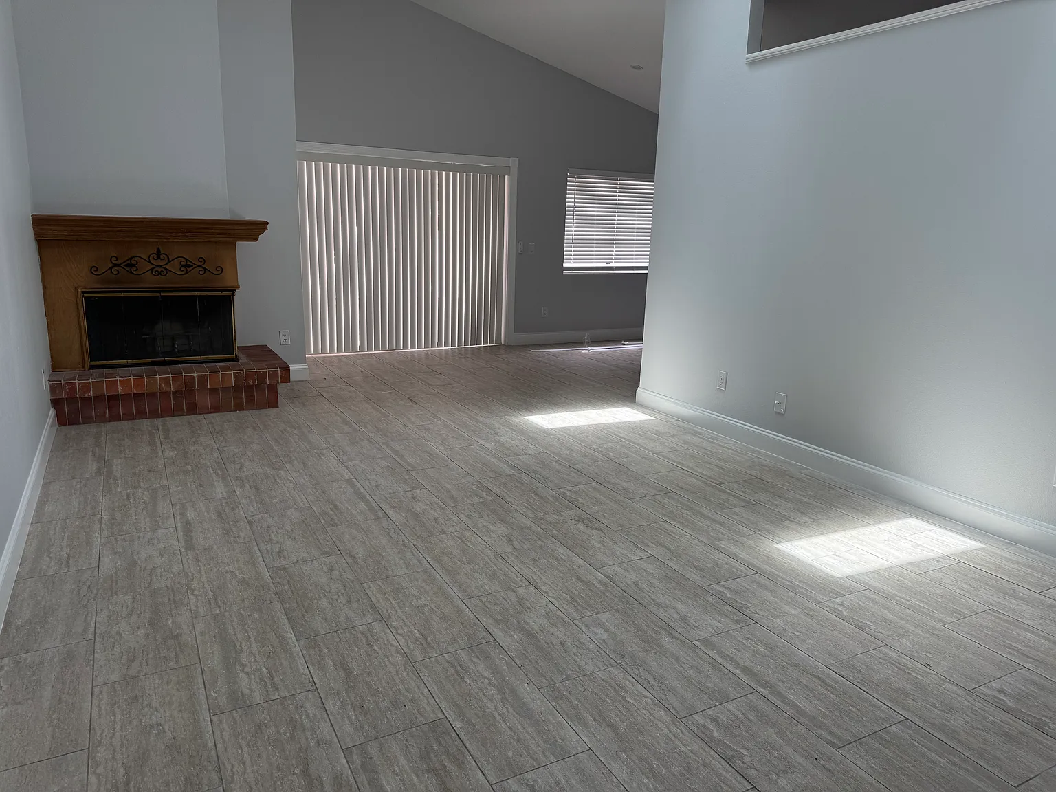 3 bed, $2,695 — Photo 4