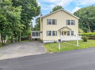 35 Outlook Ave, Budd Lake, NJ 07828