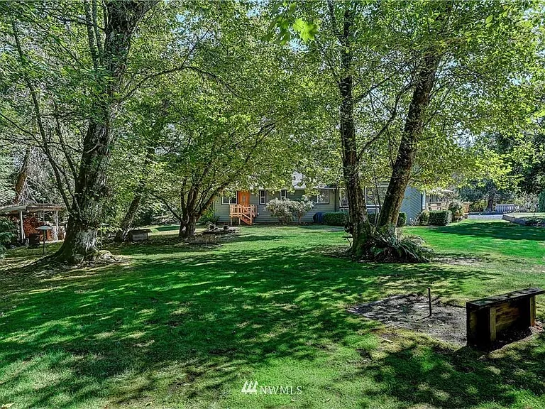 22257 276th Ave SE — Photo 16