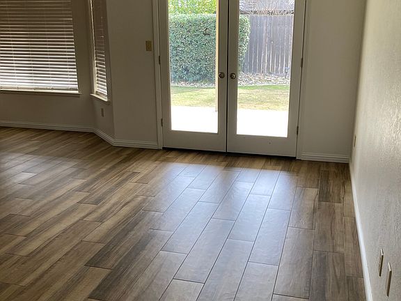 entryway to living room