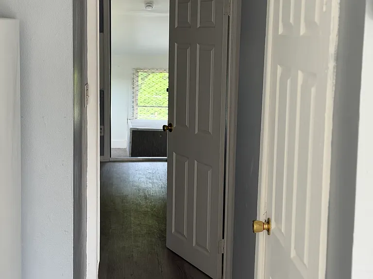 1560 Corbin Ave #3 — Photo 4