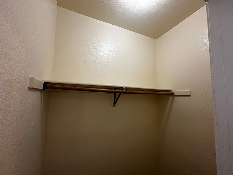 Soto Rose Apartments — Photo 52